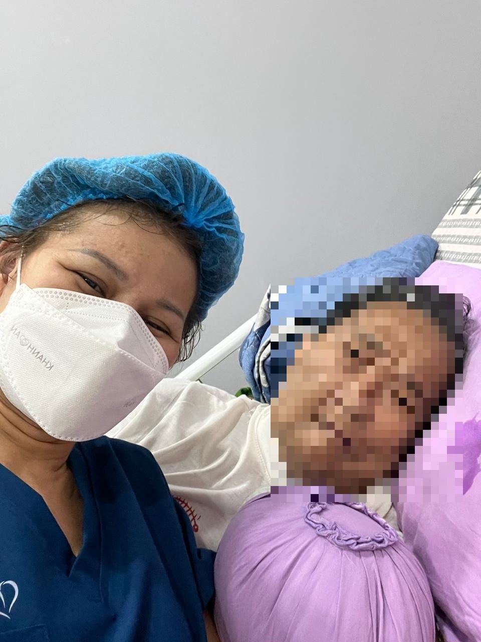 Chăm sóc viên Elite Care đồng hành cùng khách hàng